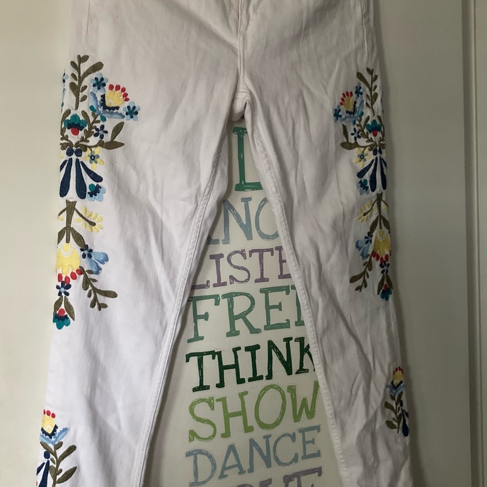 Floral Embroidered White Pants
